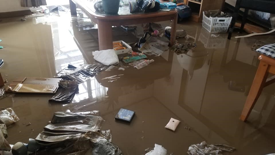 画像：水が引いた後の室内の状況
