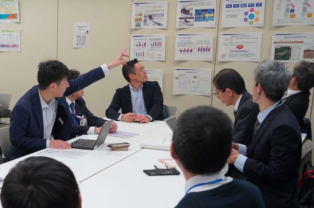 議論や意見交換会の写真2